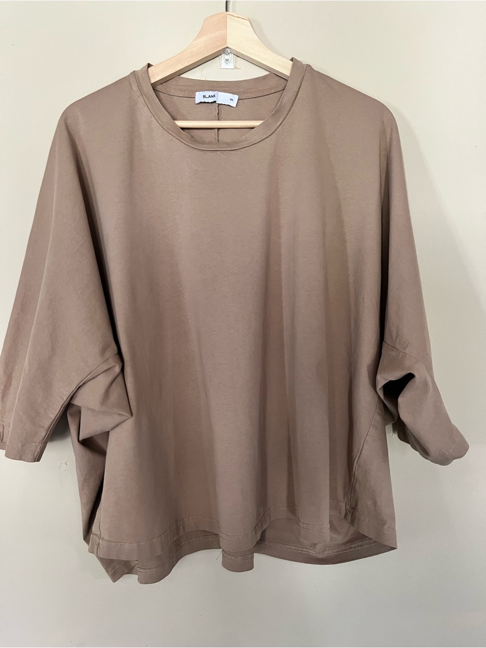 Blank NYC Relaxed dolman Short Sleeve Tee in Taupe XXL
